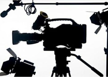 L&rsquo;Adaptation de l&rsquo;Audiovisuel en Afrique : Opportunités et Défis