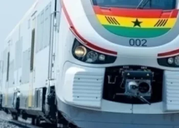 Le Ghana inaugure une ligne ferroviaire stratégique de 281 milliards de FCFA