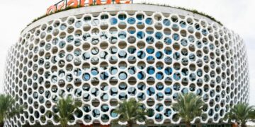 Évaluation Positive pour Orange CI : Les Clés d&rsquo;une Croissance Durable en 2023