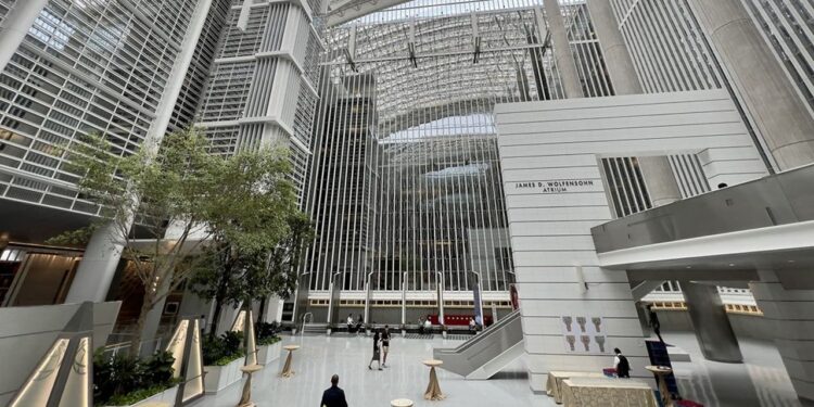 Endettement Mondial : Un record historique pour les pays en développement en 2023