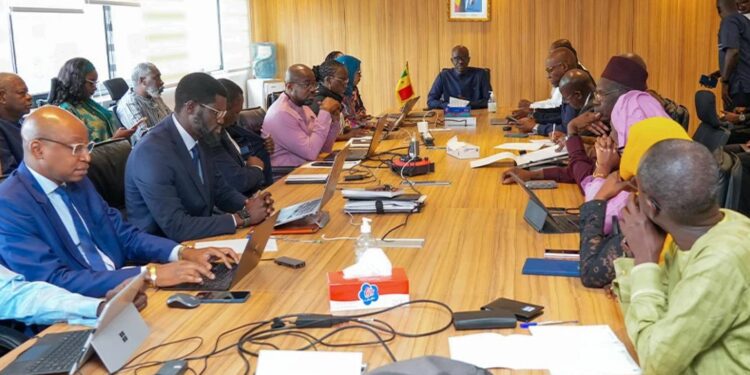 Sénégal : L’Apix et le Cos-Pétrogaz s’allient pour attirer les investisseurs dans l’industrie pétrolière et gazière